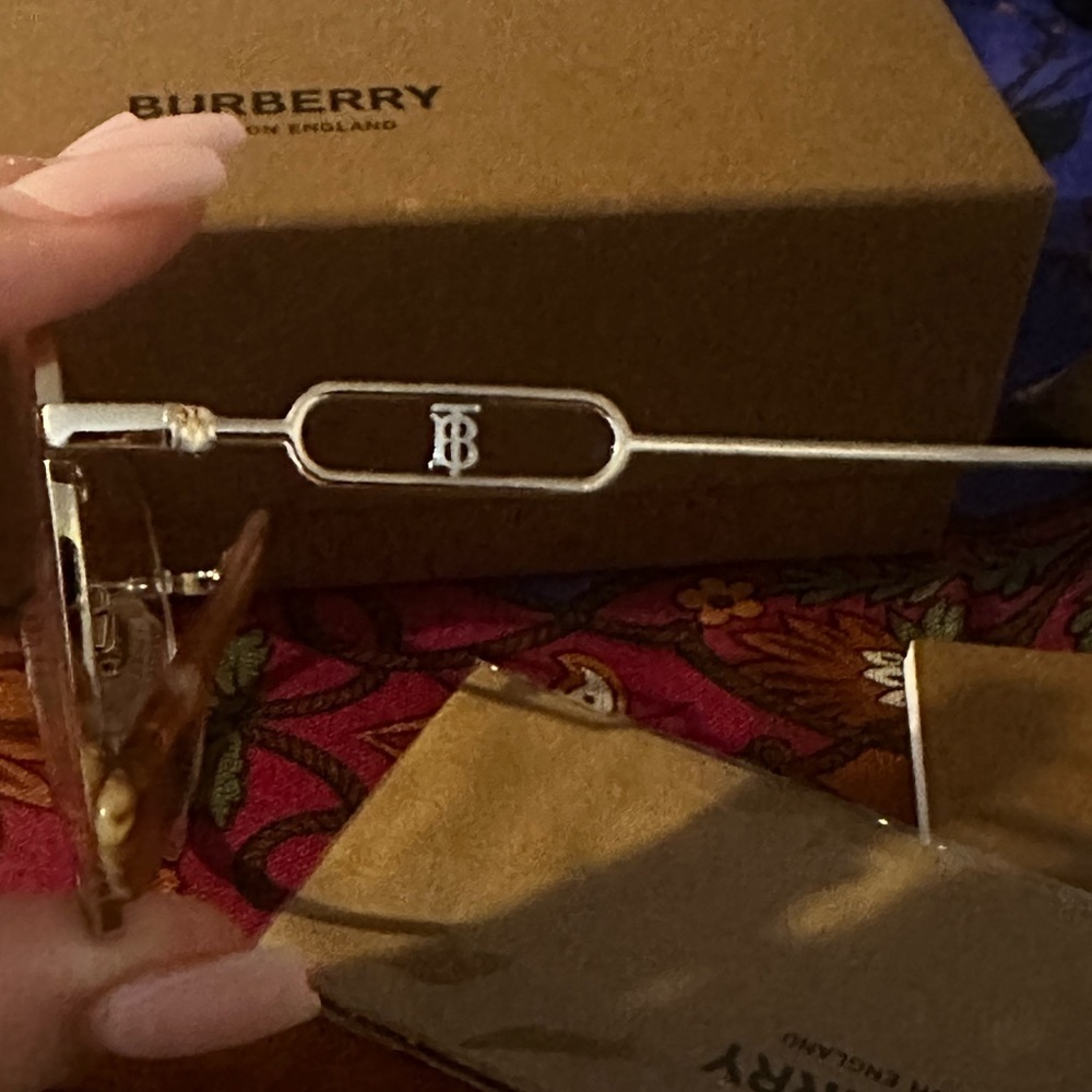 Burberry Glasses - Picture 6 of 9
